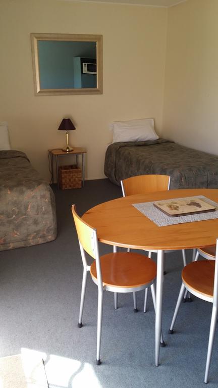 Bella Tuscany Motor Lodge Napier Habitación foto